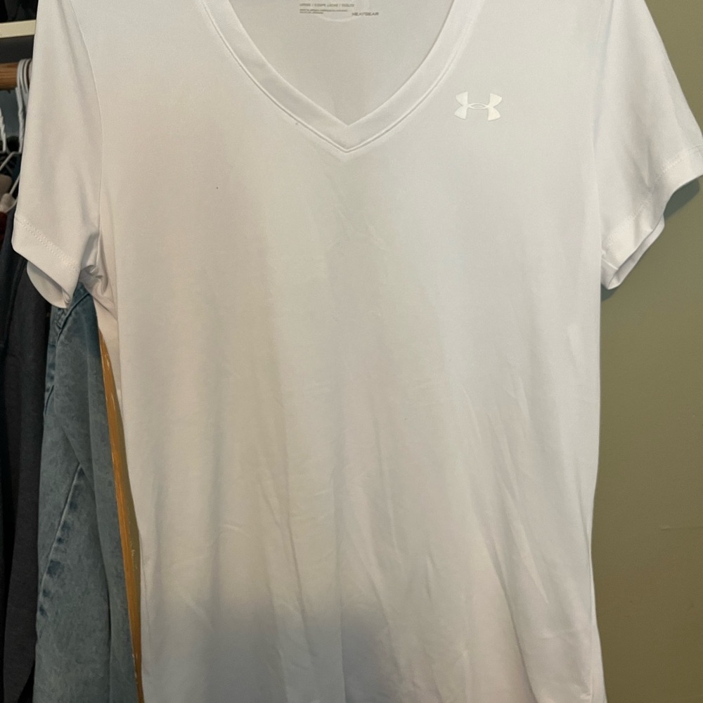Under Armour Classic White V-Neck Tee